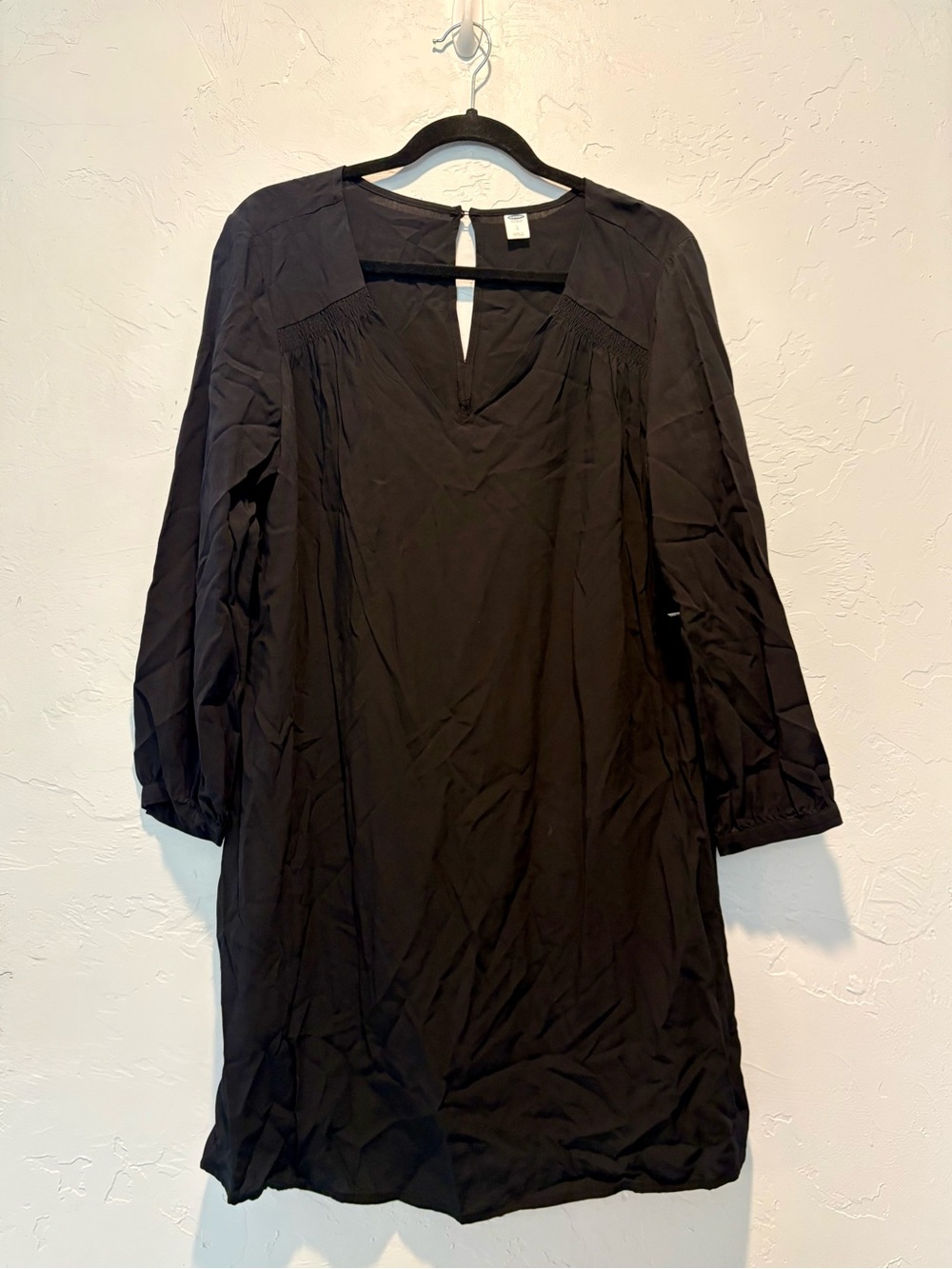 Old Navy Black Long Sleeve V-Neck Dress